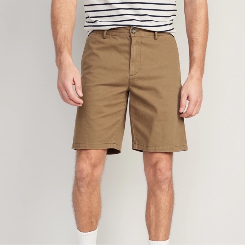Old Navy Slim Built-In Flex Rotation Chino Shorts Mens Size 32 - 9” inseam